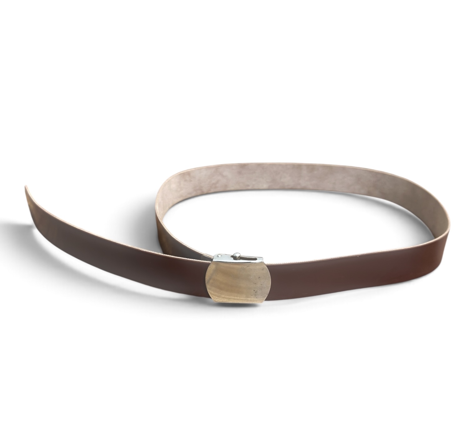 The belt is an original piece supplied to Vietnam
